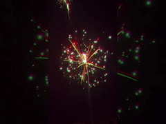 Màn bắn pháo hoa 70 tấm bánh cưới chuyên nghiệp lớn cho năm mới