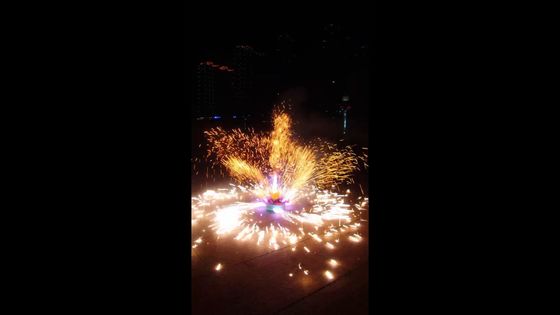 Đài Phun Hoa Sen Quay Pháo Hoa Ngoài Trời Lấp Lánh Cho Lễ Hội