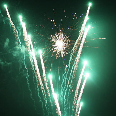 Trung Quốc Pyrotechnics kết hợp 168 Shots Cake Firecrackers Fireworks ngoài trời